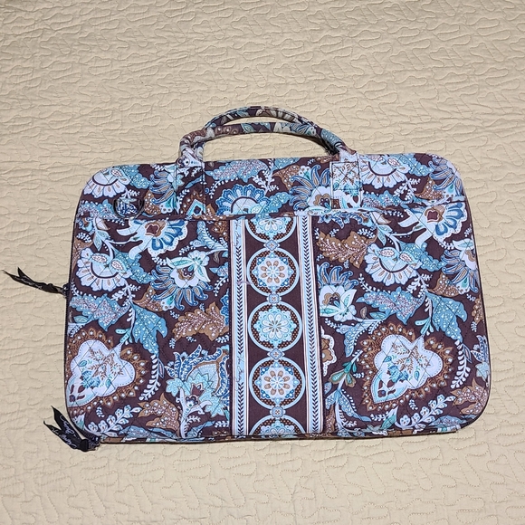 Vera Bradley Handbags - Vera Bradley laptop portfolio carrying case